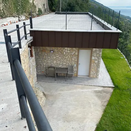 Vista Apartment *